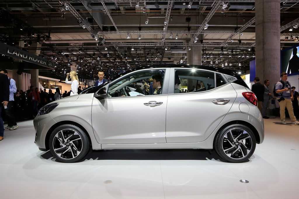 Hyundai i10 2020 Màu Bạc 3
